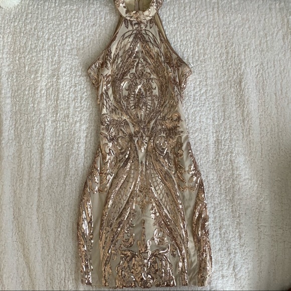 Fashion Nova Rose gold sequined bodycon mini dress - Picture 1 of 1